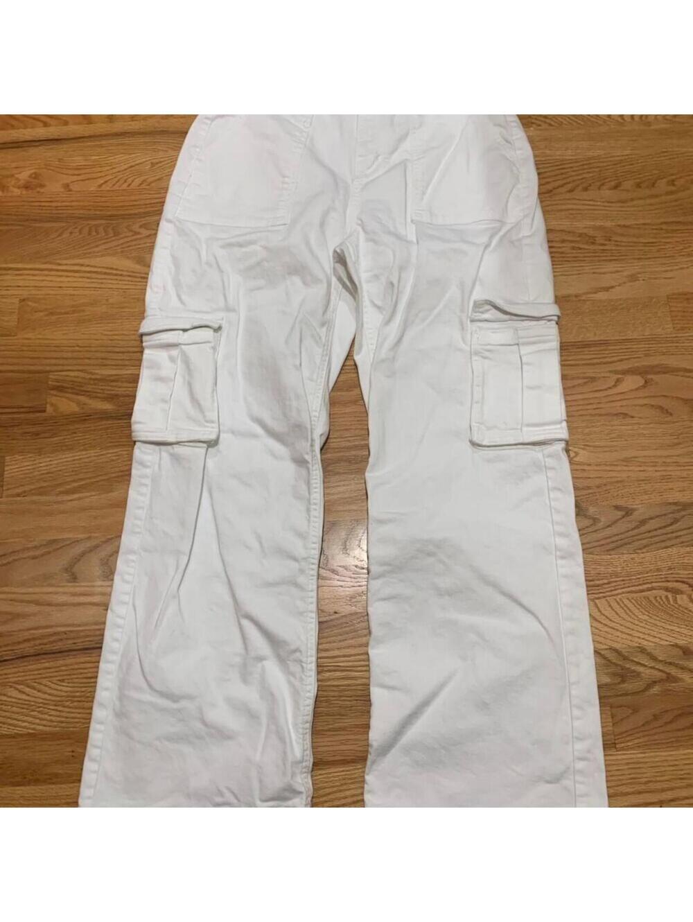 Women's On 34th White denim cargo pants jeans  size 31